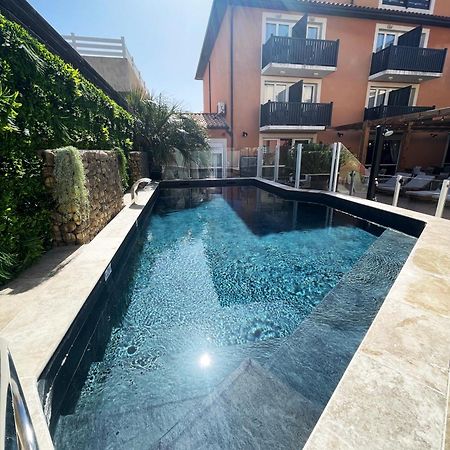 Logis Hotel De La Clape Narbonne-Plage Exterior photo