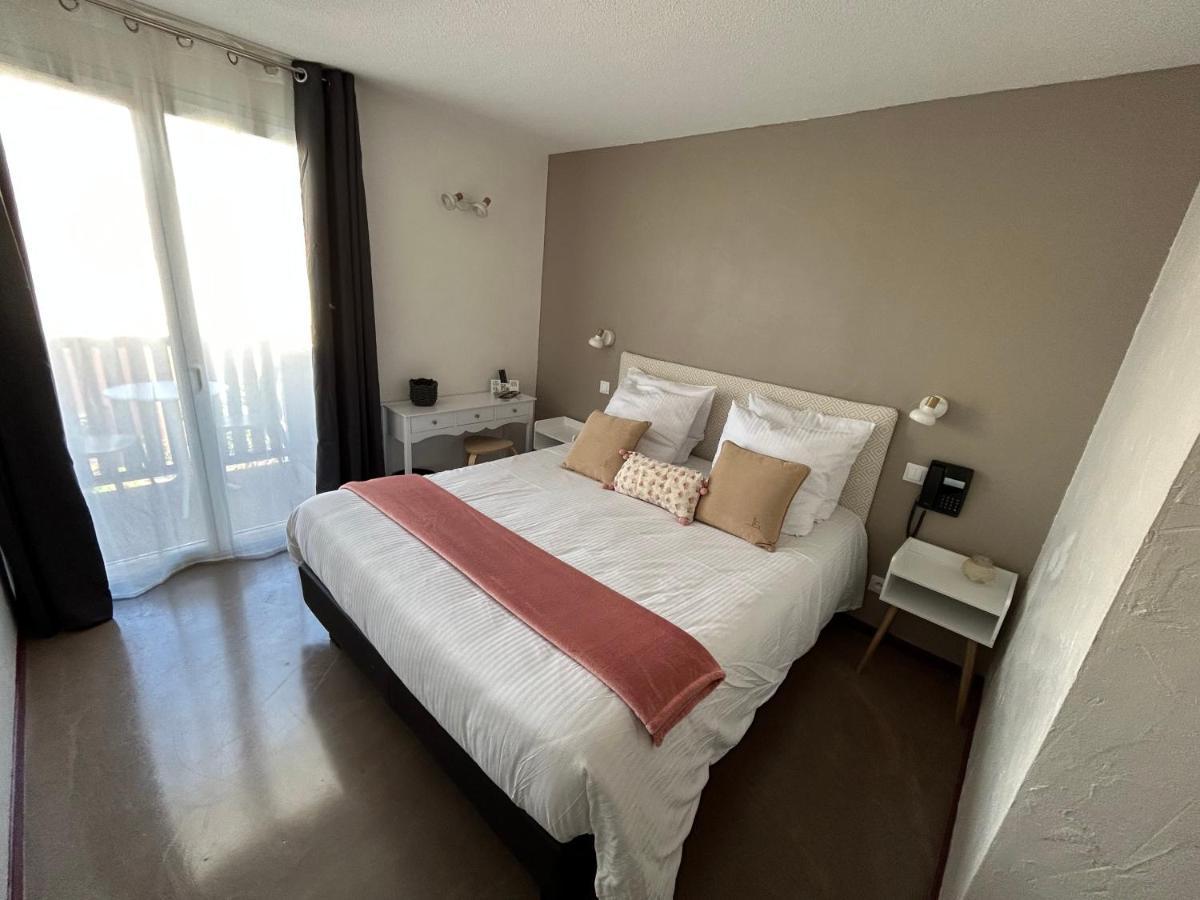 Logis Hotel De La Clape Narbonne-Plage Exterior photo