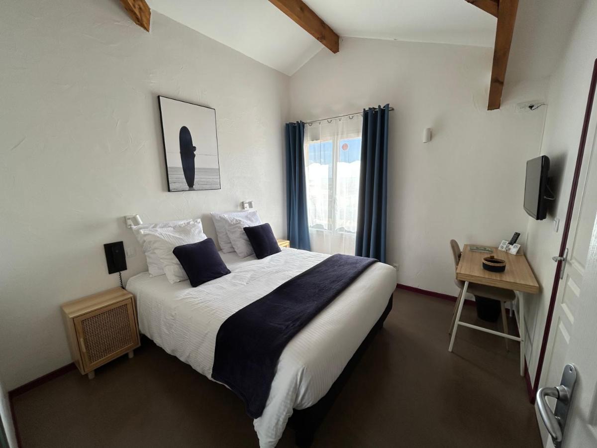 Logis Hotel De La Clape Narbonne-Plage Exterior photo
