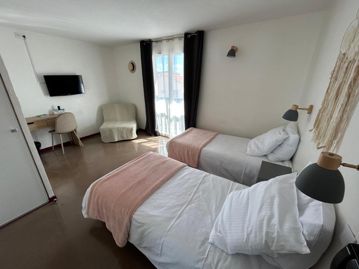 Logis Hotel De La Clape Narbonne-Plage Exterior photo