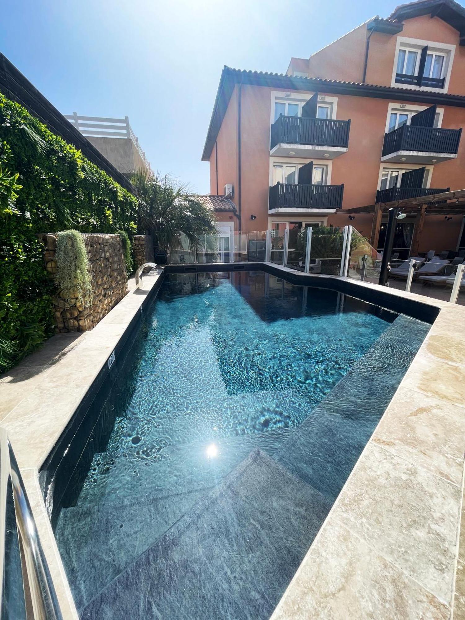Logis Hotel De La Clape Narbonne-Plage Exterior photo