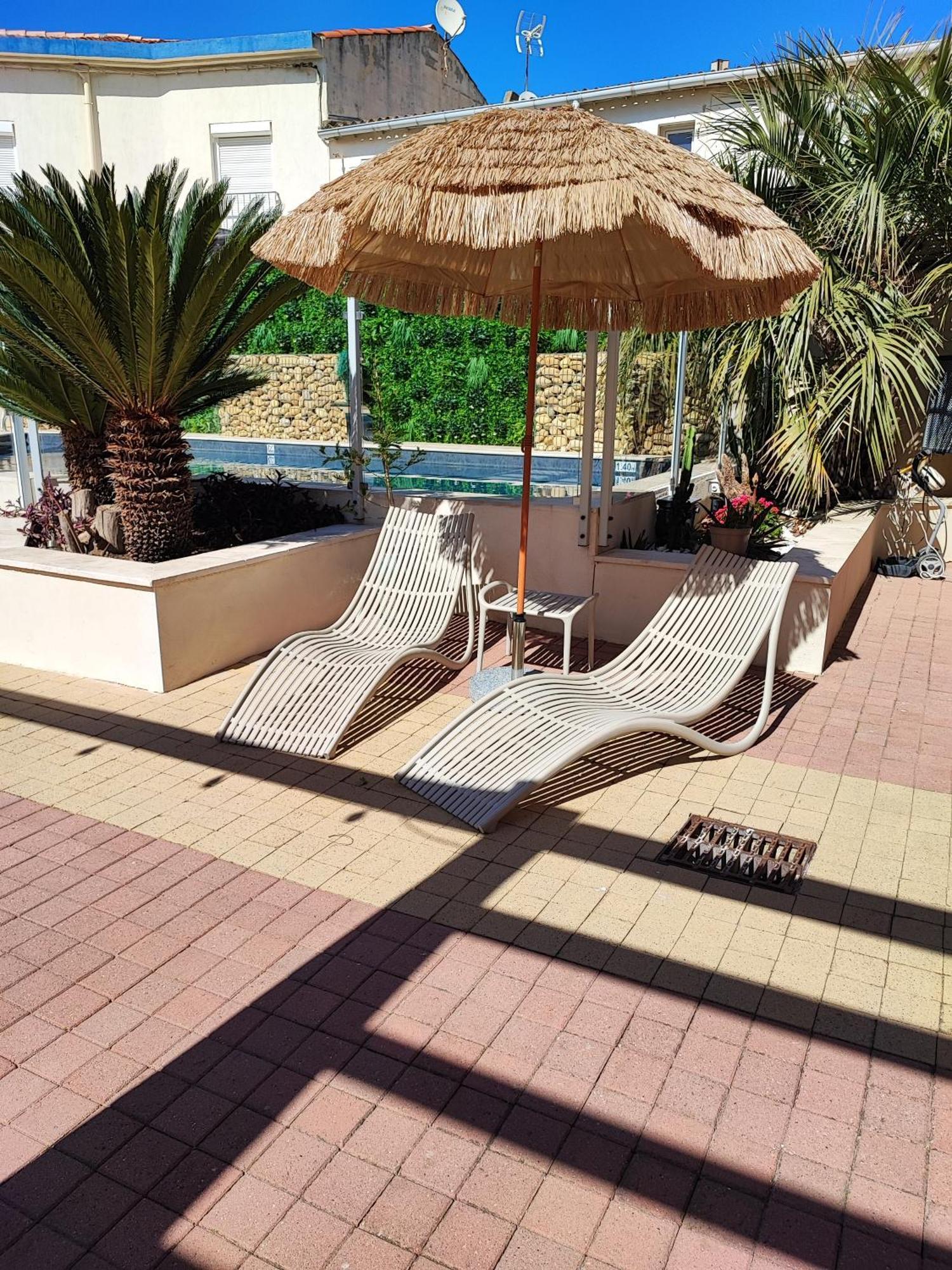 Logis Hotel De La Clape Narbonne-Plage Exterior photo
